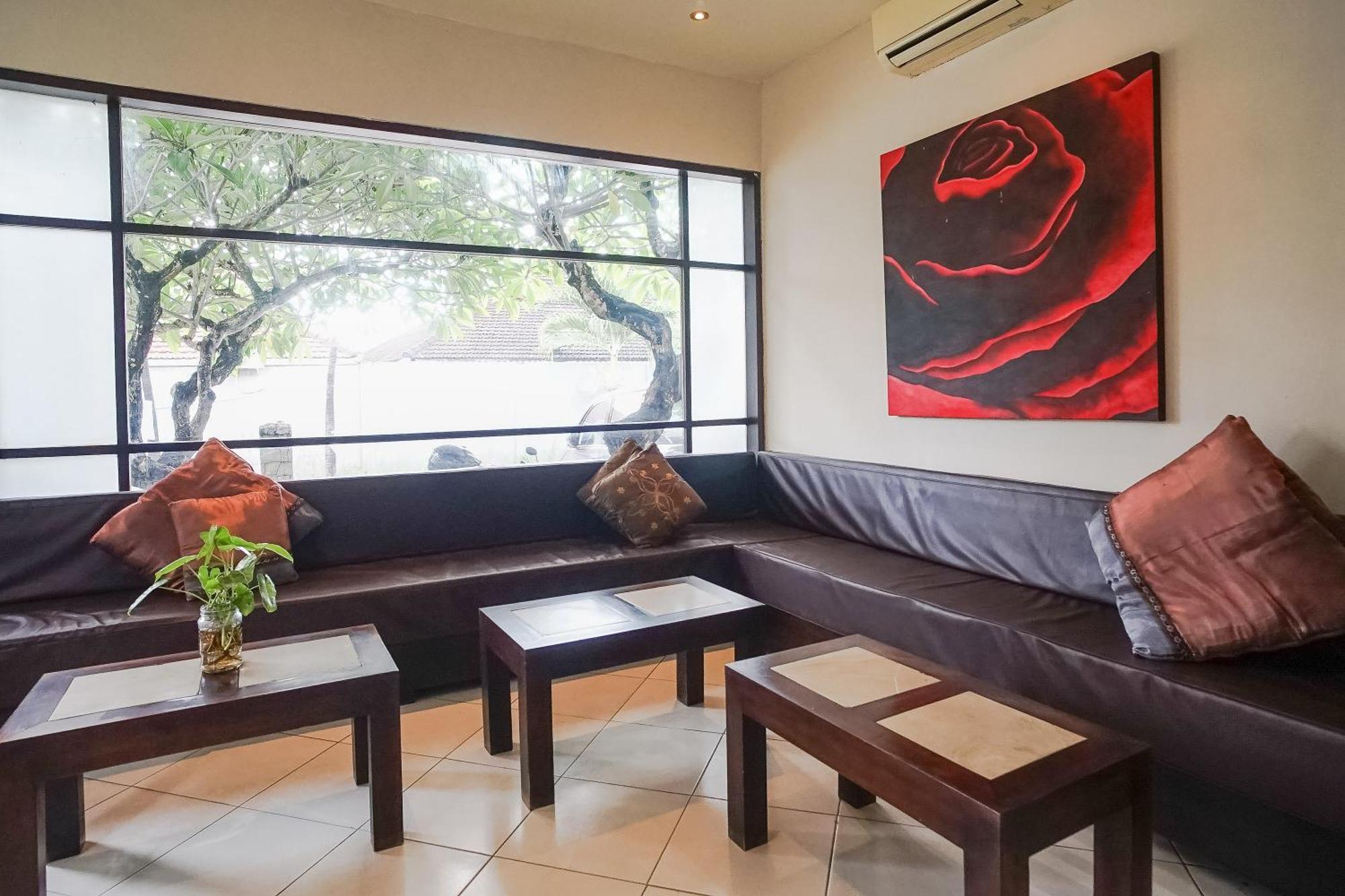 Queen Rose Villa & Spa Jimbaran Exterior foto